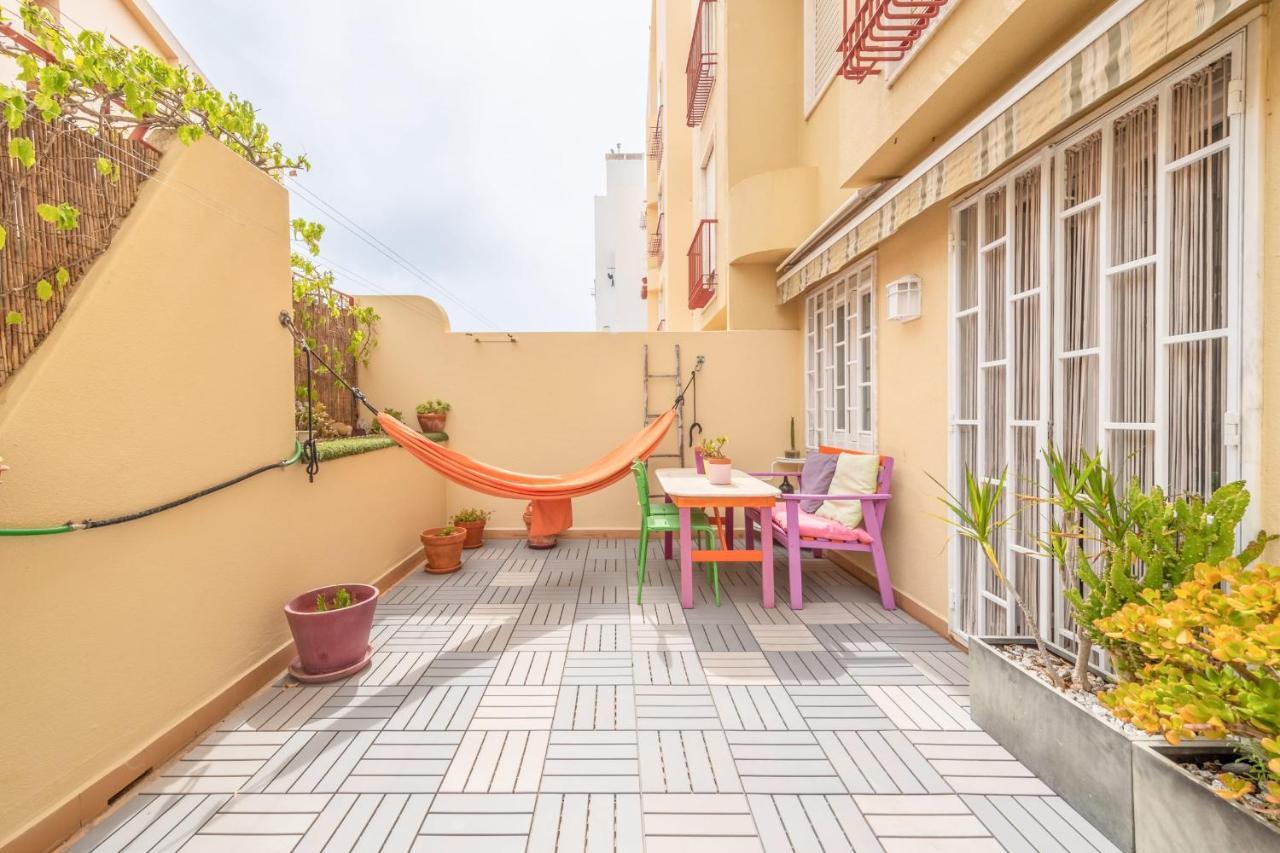 Апартаменты Guestready - Minimalist Downtown Apt With Terrace Каркавелуш Экстерьер фото